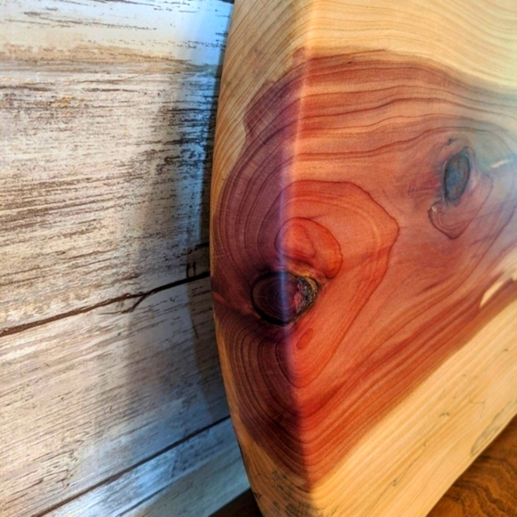 Cedar cutting board - Picture 3 of 4